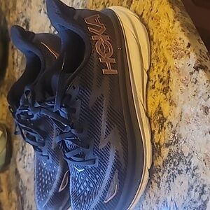 Hoka Clifton Women's Black and Gold Athletic Shoes Size 9